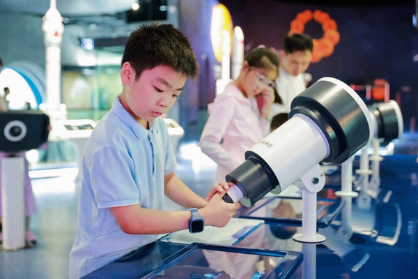 Exploring the Wonders of Light: Interactive Exhibits for Children's Museums - Zigong Zhongqing Technology Co., Ltd. Operating under the brand Zoomking®.