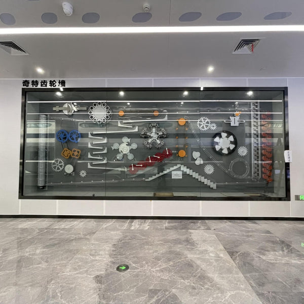 Interactive Gear Wall Exhibit Hands-On Mechanical Engineering Display with Multiple Gear Combinations for STEM Learning