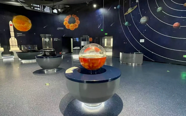 Immersives Lernumfeld, entwickelt für interaktive Erlebnisse in Wissenschaftsmuseen