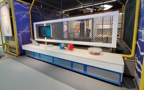 Immersive science exhibits and interactive learning installations