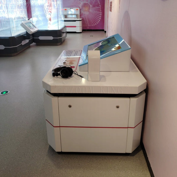 Children participating in acoustic perception interactive science exhibit