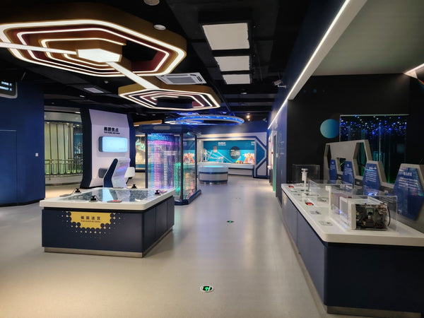 Mechanical and physics play exhibits designed for children’s museums