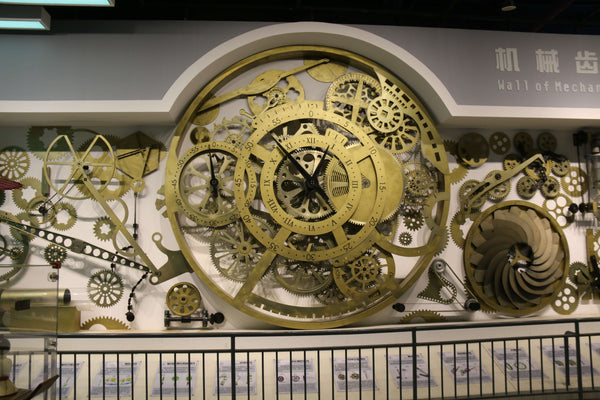 Mechanical Wall at Science Center Exhibits1