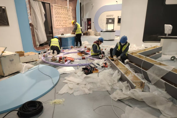 Installation and commissioning of science museum exhibits