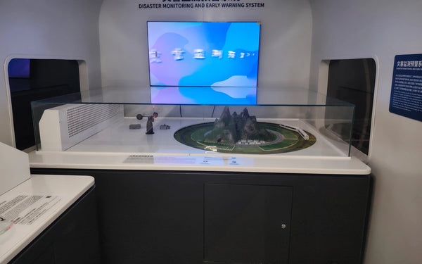 Interactive transportation system exhibit designed for immersive science museum learning