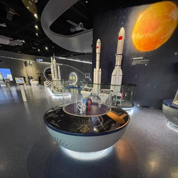 Space and astronomy interactive science museum exhibits

