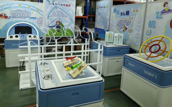 Traveling and modular science exhibition system
