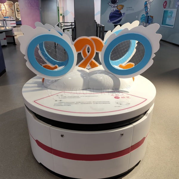 Velvet touch sensory illusion interactive exhibit demonstrating tactile perception
