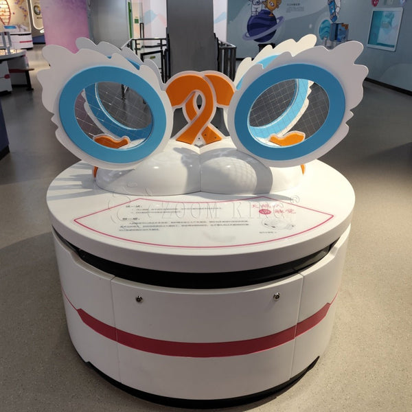 Hands-on velvet touch tactile interaction device in science museum exhibit