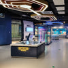 Interactive polarization maze explaining visual perception principles in science museums