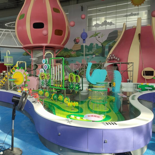 Structural and mechanical details of an interactive water exhibit for children
